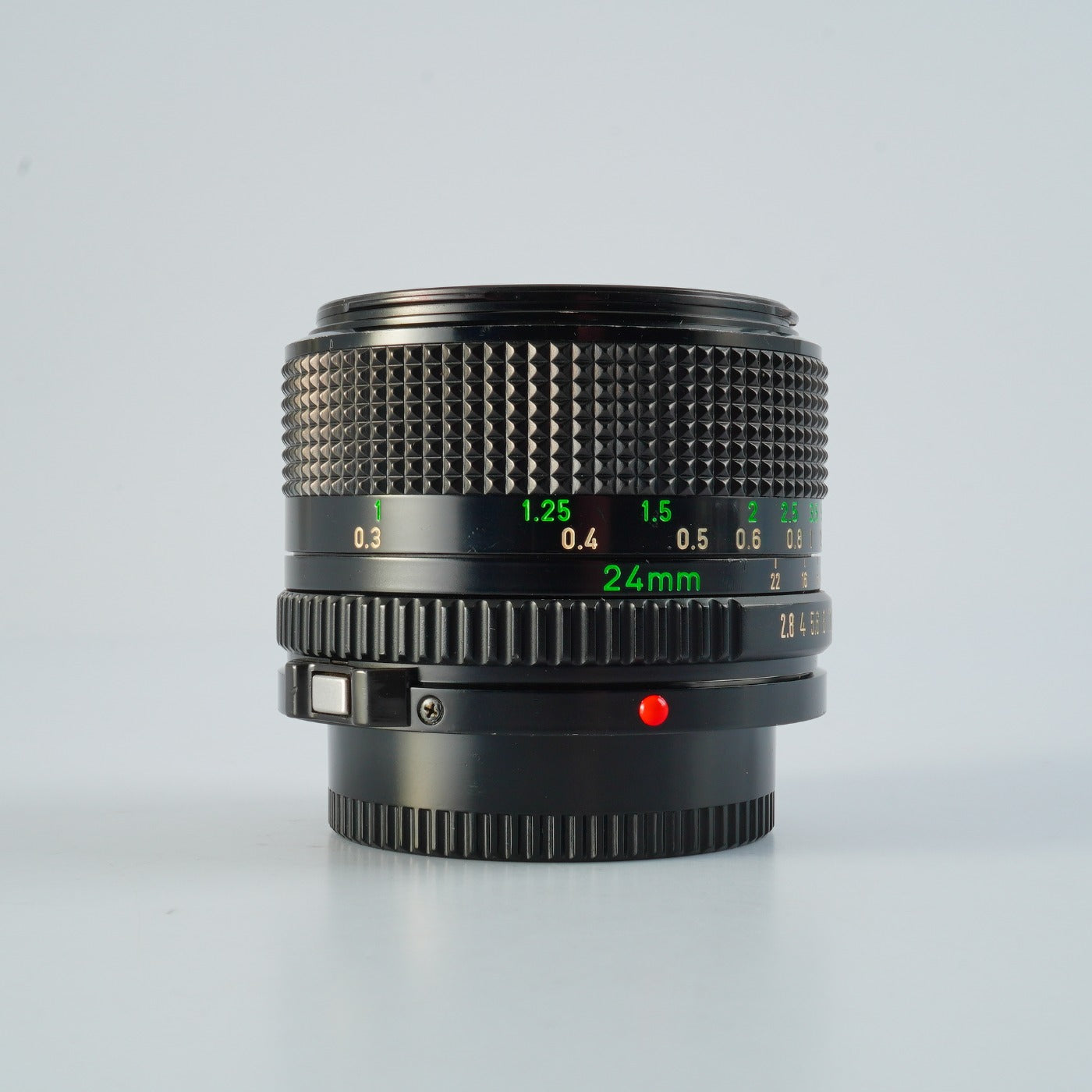 Canon New FD NFD 24mm F/2.8 単焦点レンズ