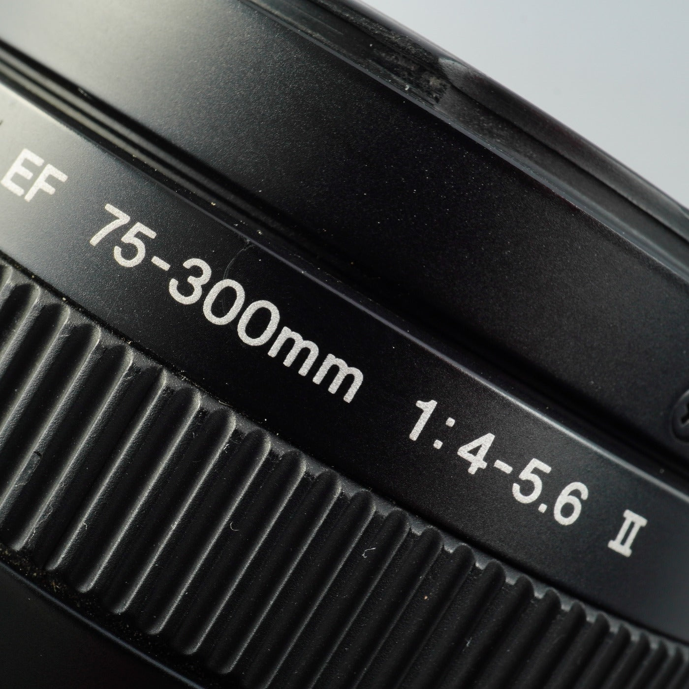 Canon EF 75-300mm F/4-5.6 Ⅱ ズームレンズ