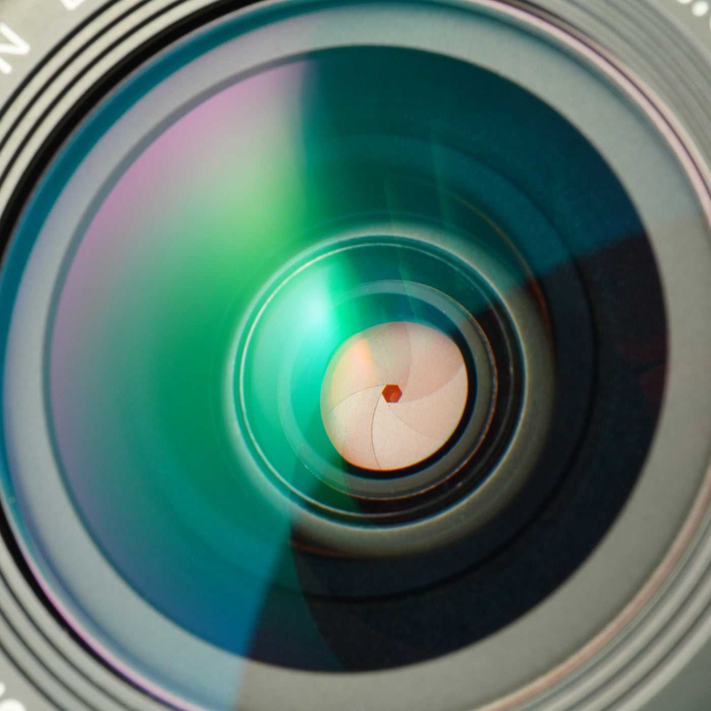 Canon New FD NFD 24mm F/2.8 単焦点レンズ