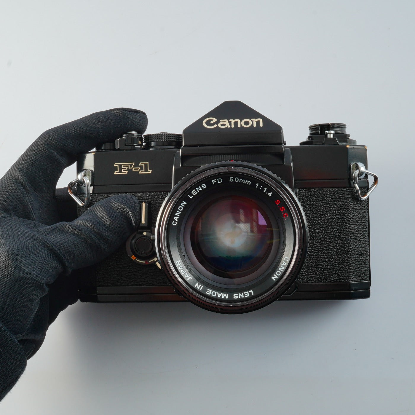 【Serviced & TESTED】 Canon F-1 Early Model + FD 50mm F/1.4 S.S.C. MF フィルム一眼レフカメラ