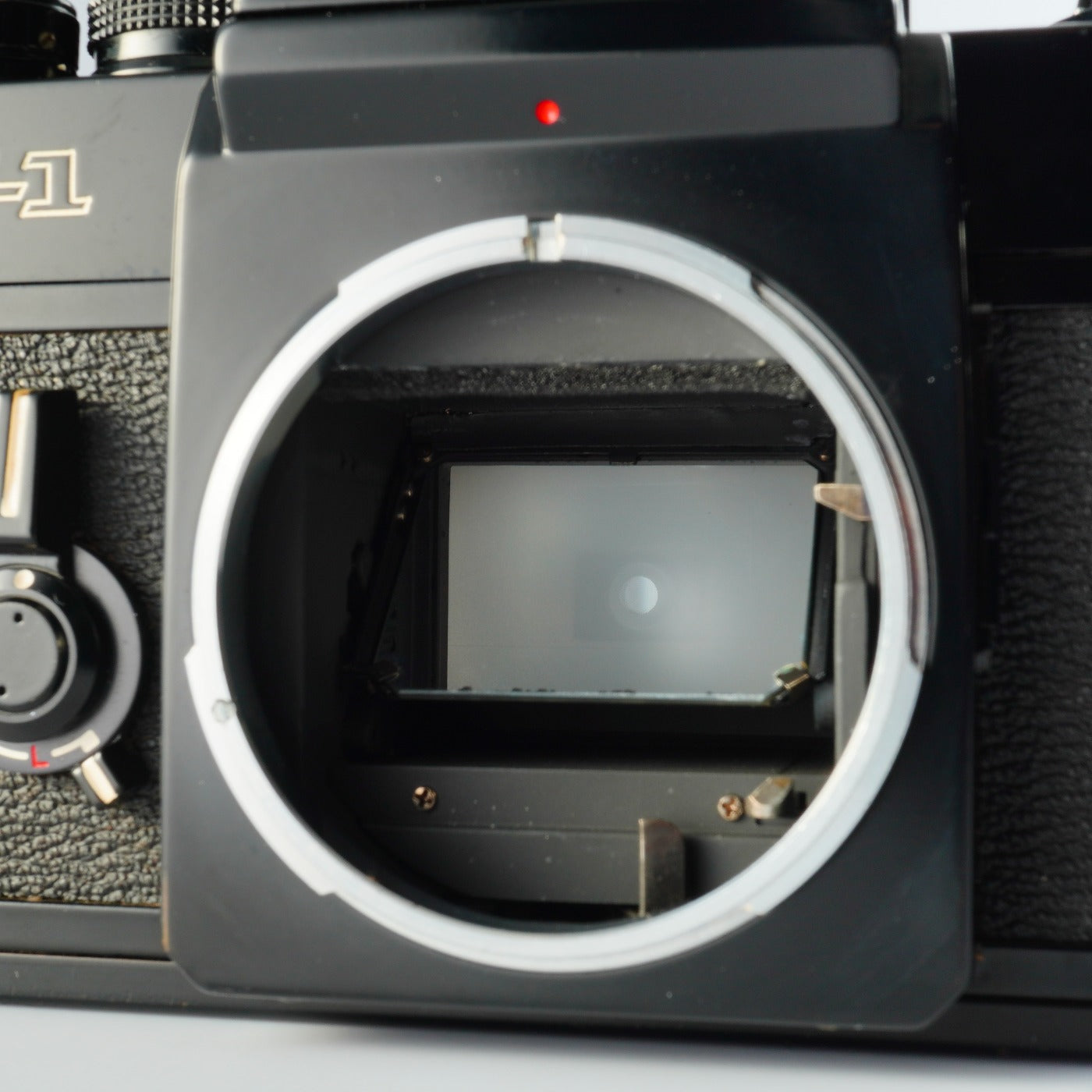 【Serviced & TESTED】 Canon F-1 Early Model + FD 50mm F/1.4 S.S.C. MF フィルム一眼レフカメラ