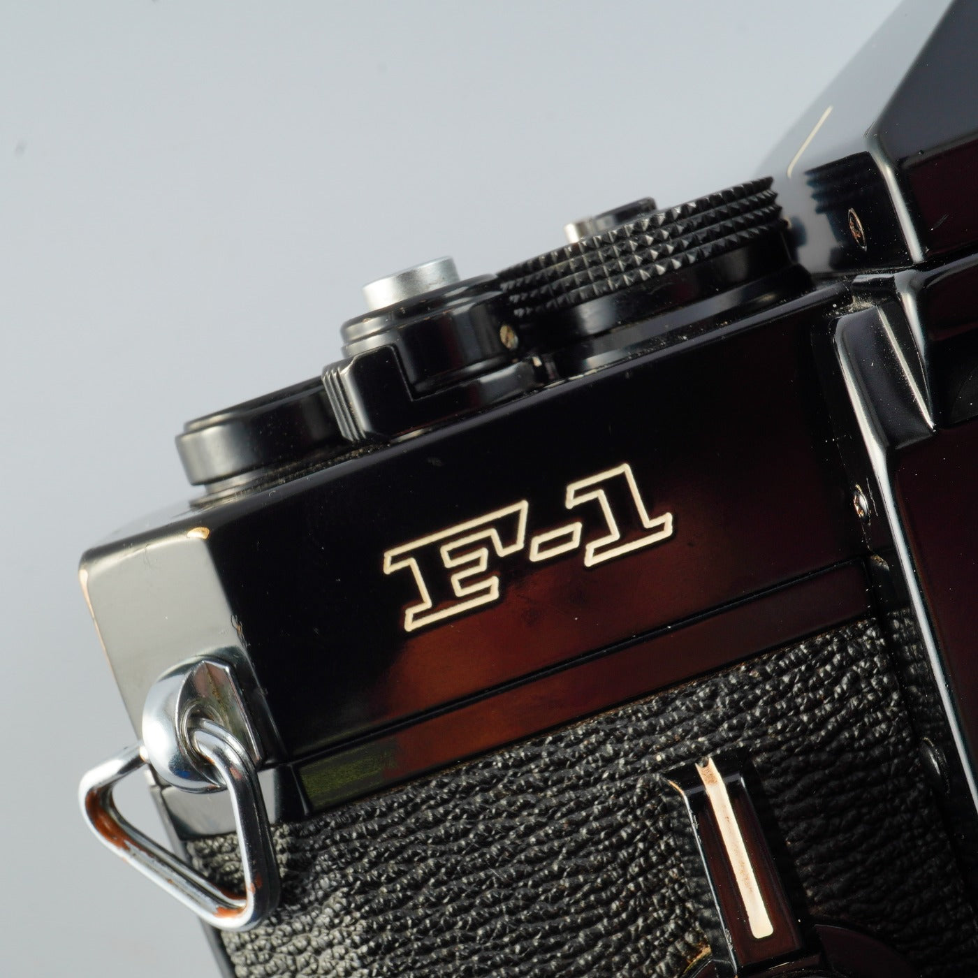 【Serviced & TESTED】 Canon F-1 Early Model + FD 50mm F/1.4 S.S.C. MF フィルム一眼レフカメラ