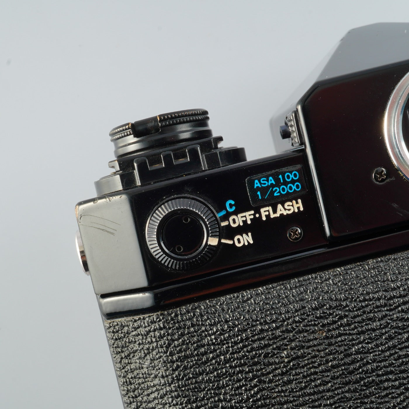 【Serviced & TESTED】 Canon F-1 Early Model + FD 50mm F/1.4 S.S.C. MF フィルム一眼レフカメラ