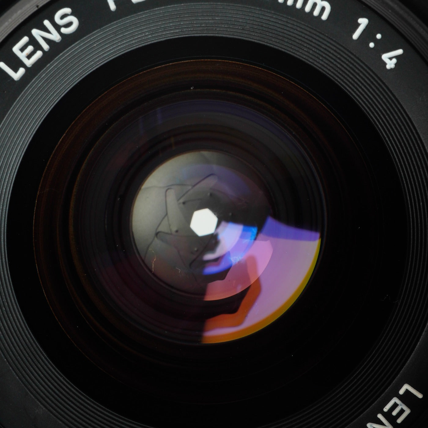 Canon FD 35-70mm F/4 ズームレンズ