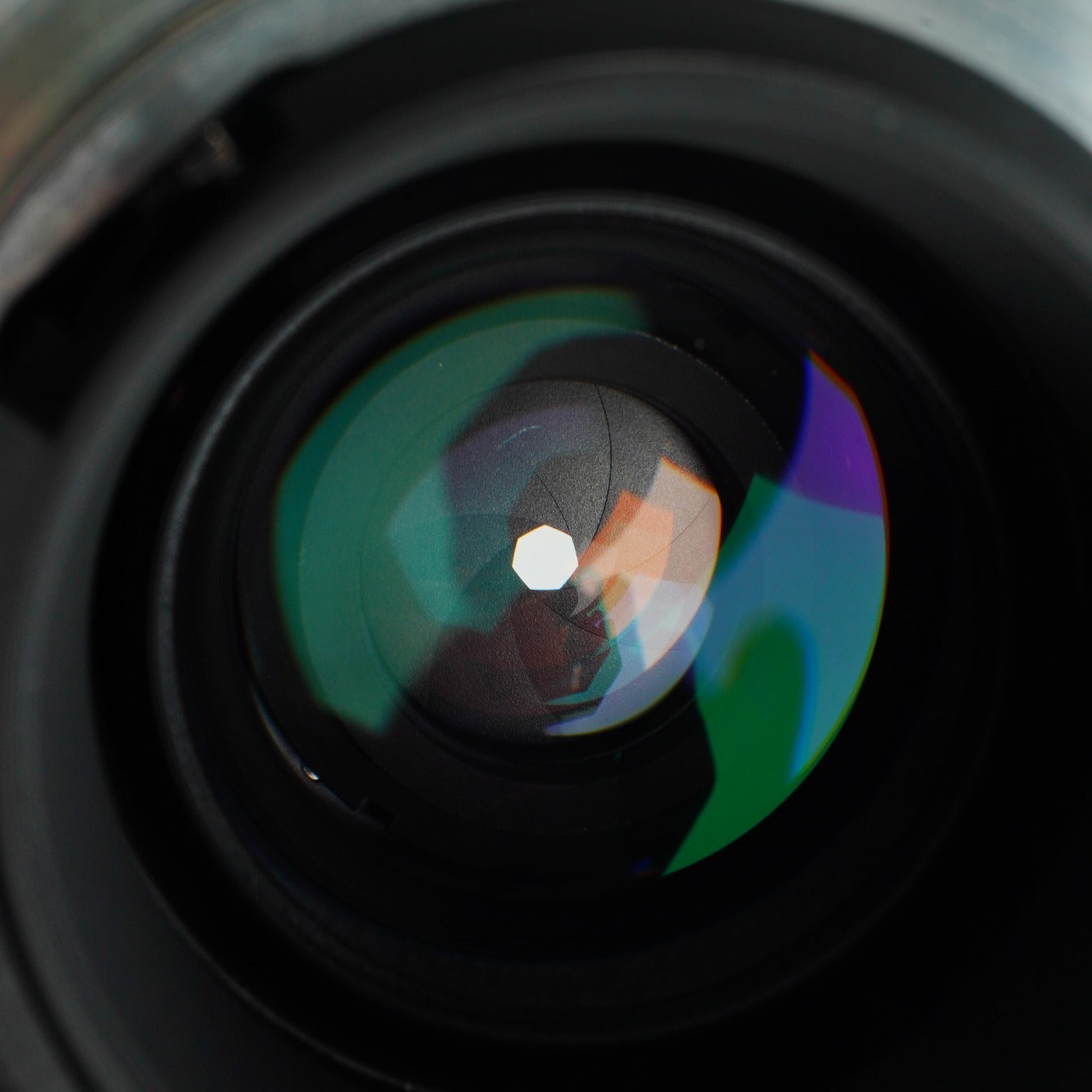 Nikon AF NIKKOR 28-85mm F/3.5-4.5 ズームレンズ