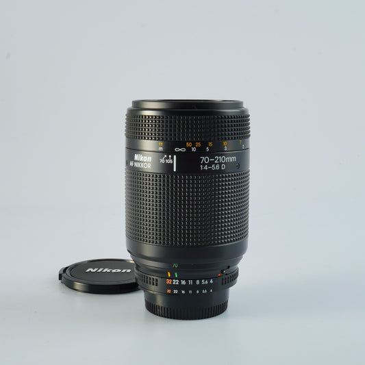 Nikon AF NIKKOR 70-210mm F/4-5.6 D ズームレンズ