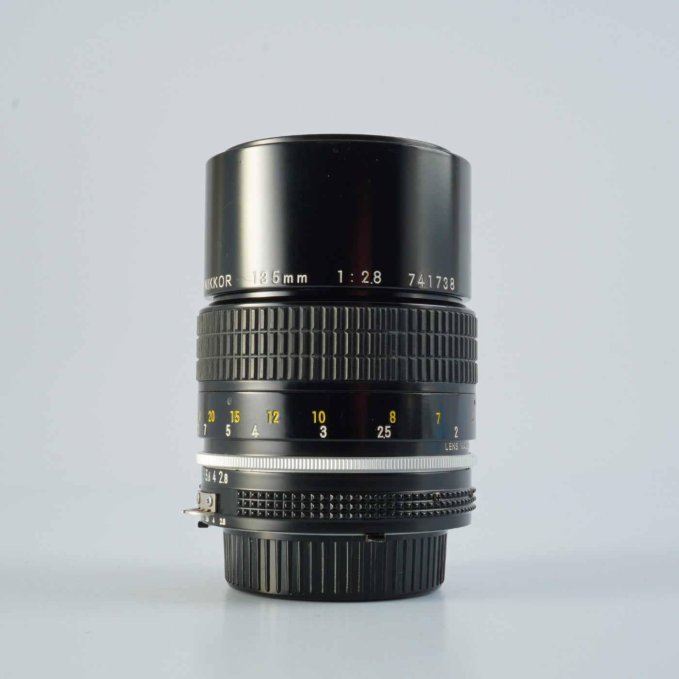 Nikon Ai NIKKOR 135mm F/2.8 単焦点レンズ