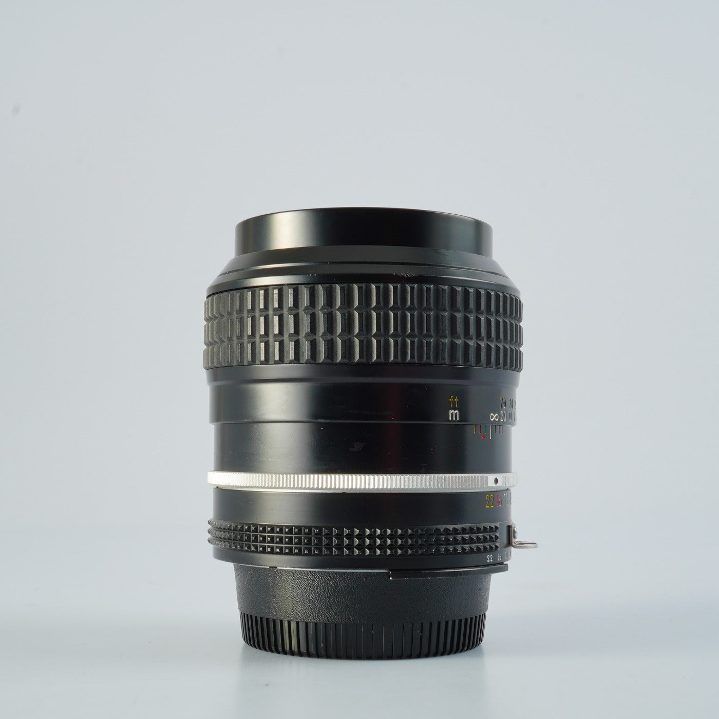 Nikon Ai NIKKOR 105mm F/2.5 単焦点レンズ