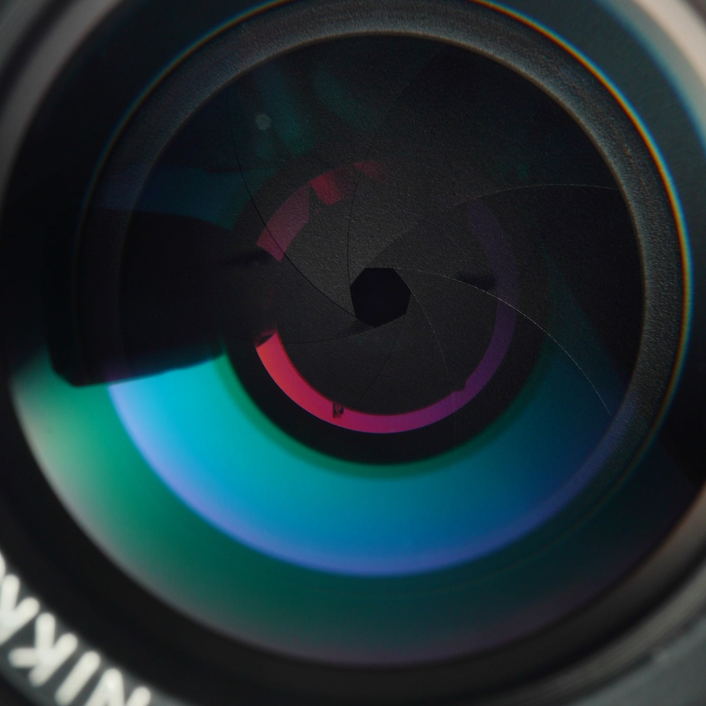 Nikon Ai NIKKOR 105mm F/2.5 単焦点レンズ