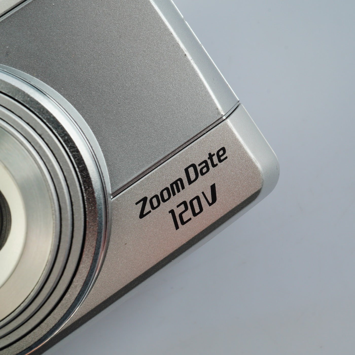 FUJIFILM Zoom Date 120V 38-120mm コンパクトフィルムカメラ