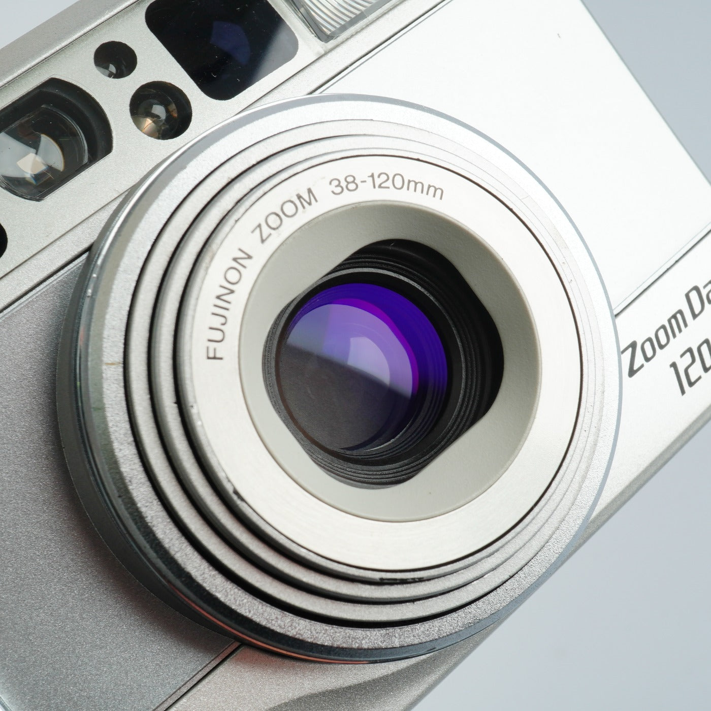 FUJIFILM Zoom Date 120V 38-120mm コンパクトフィルムカメラ – 山田