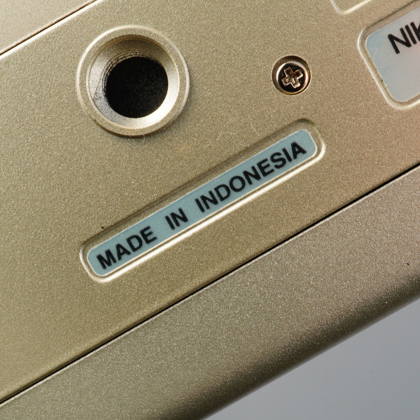 Nikon Lite Touch Zoom 100W AF QUARTZ DATE 28-100mm F/5.8-10.5 コンパクトフィルムカメラ