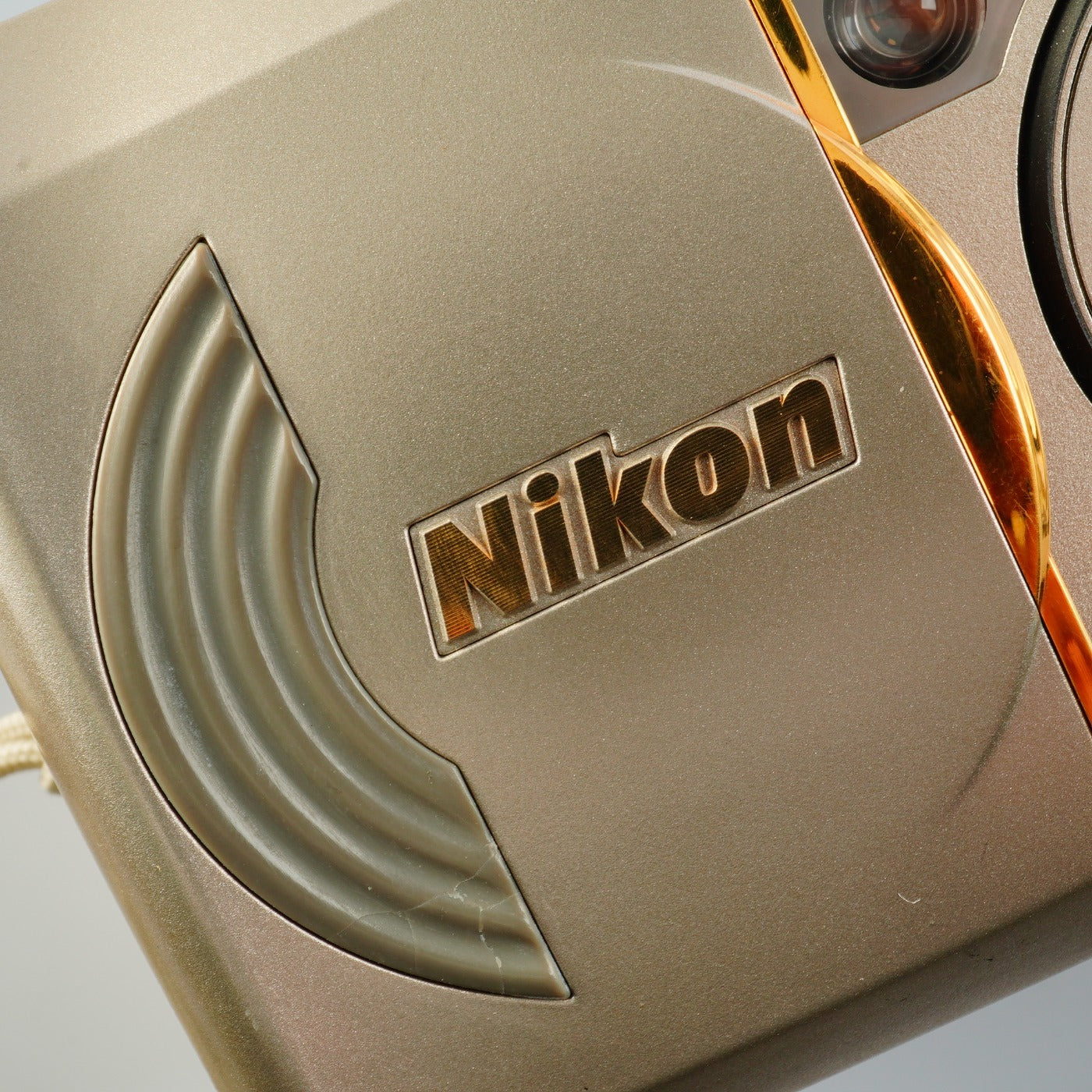 Nikon Lite Touch Zoom 120 ED 38-120mm F/5.3-10.5 コンパクトフィルムカメラ