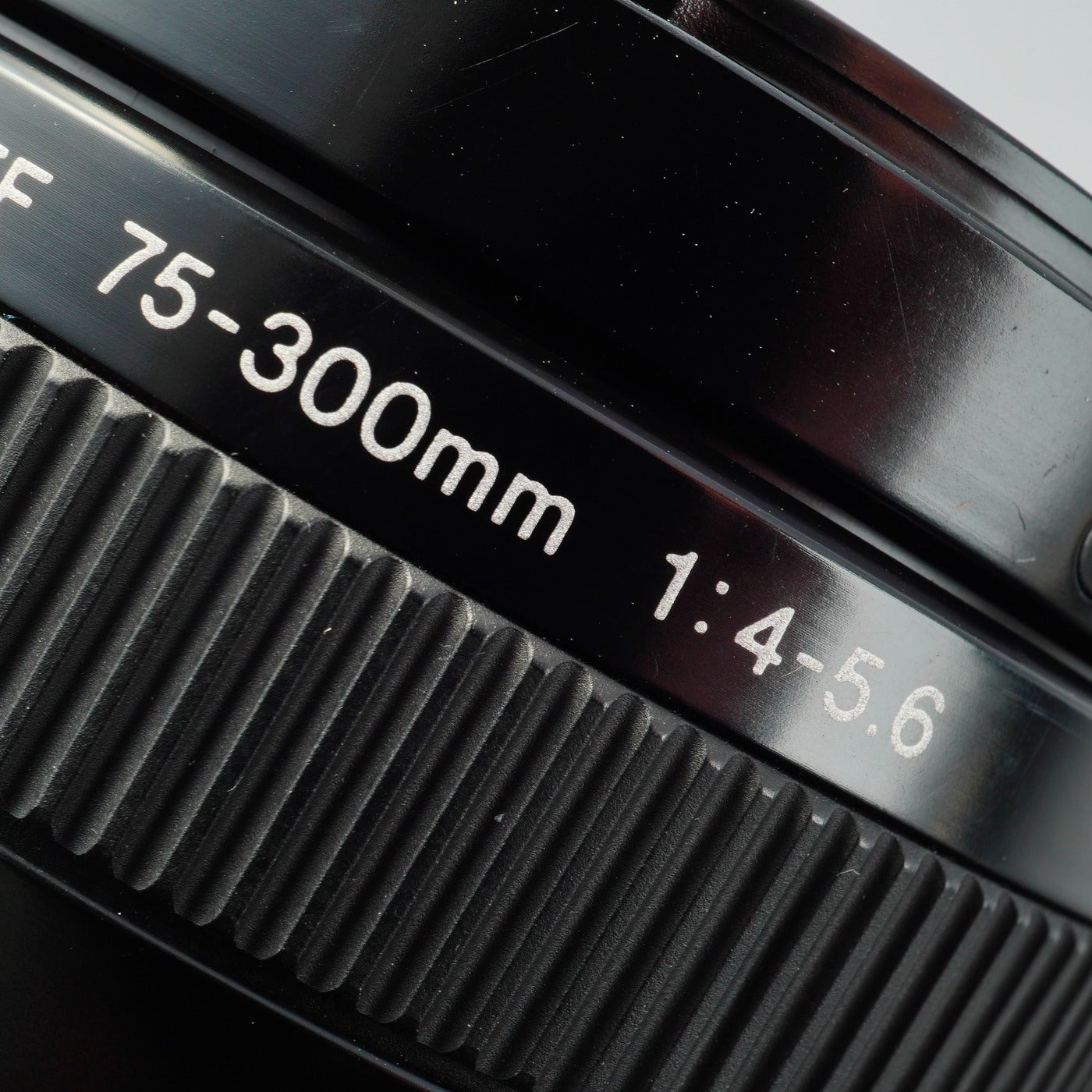 Canon EF 75-300mm F/4-5.6 USM ズームレンズ