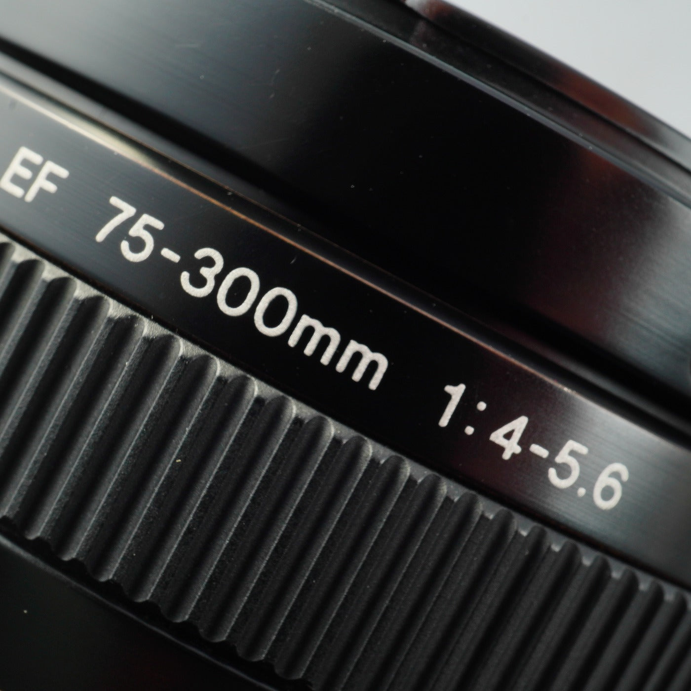 Canon EF 75-300mm F/4-5.6 USM ズームレンズ