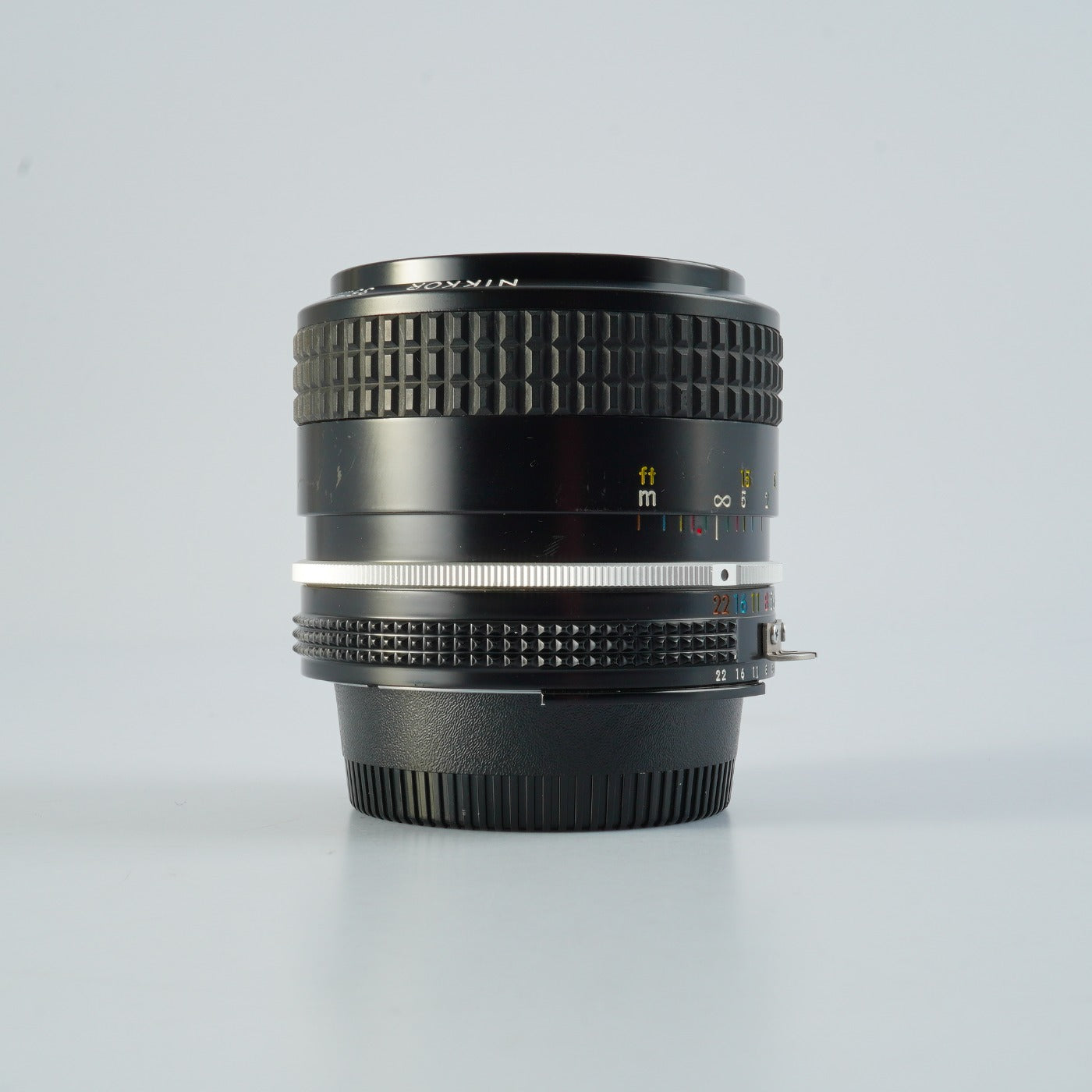 Nikon Ai Nikkor 35mm F/2 単焦点レンズ