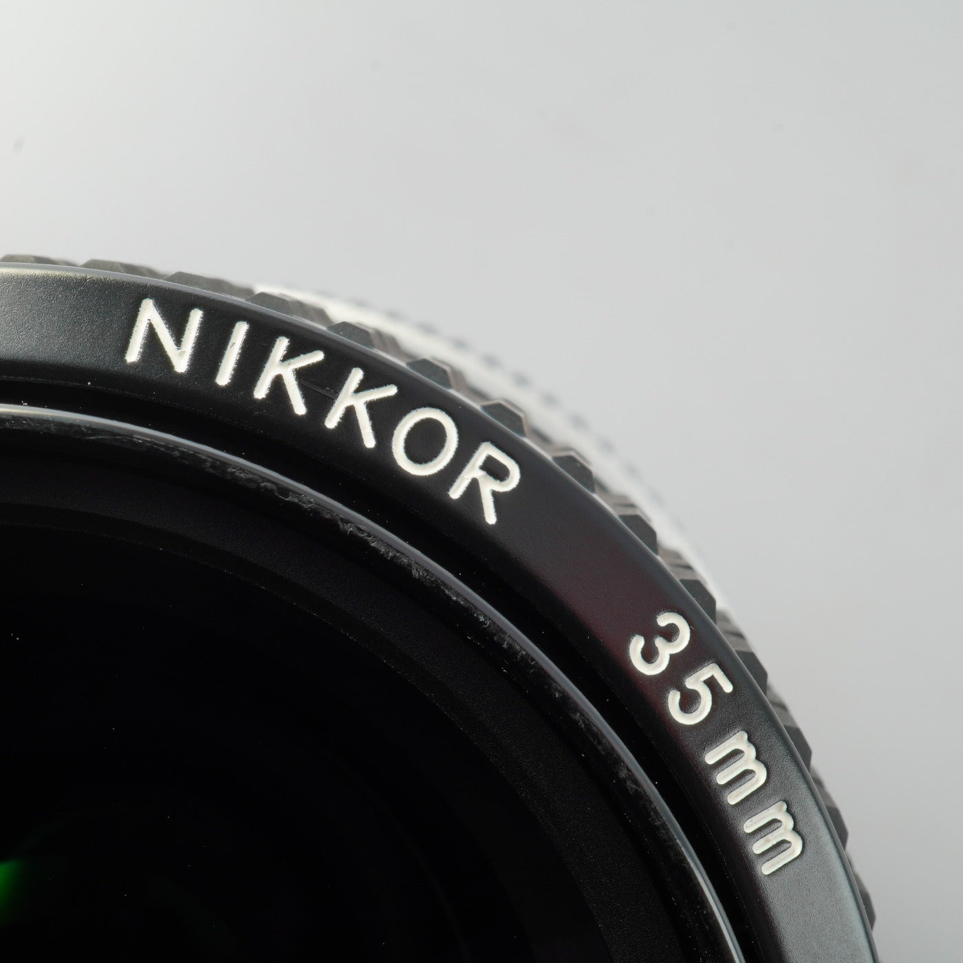 Nikon Ai Nikkor 35mm F/2 単焦点レンズ