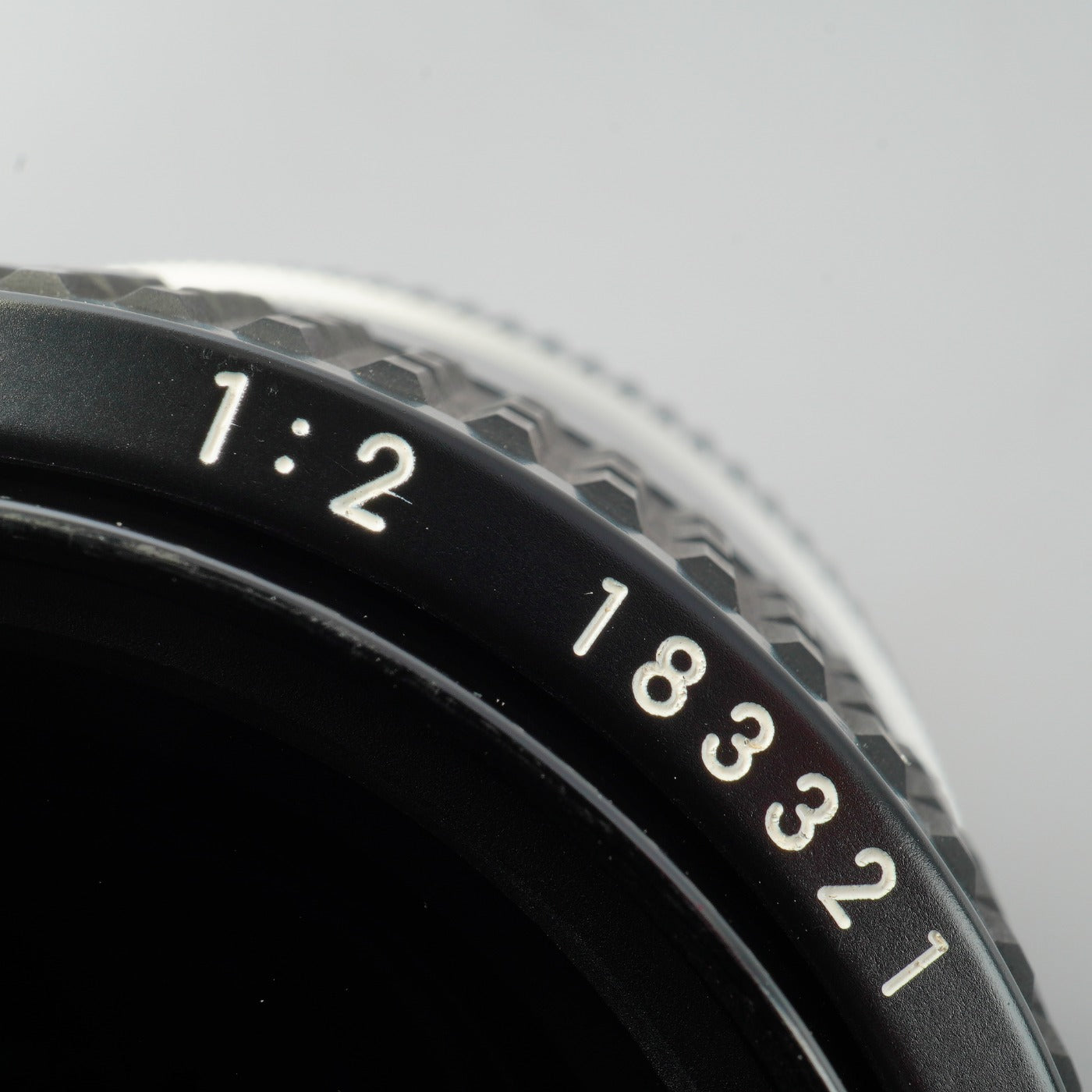 Nikon Ai Nikkor 35mm F/2 単焦点レンズ