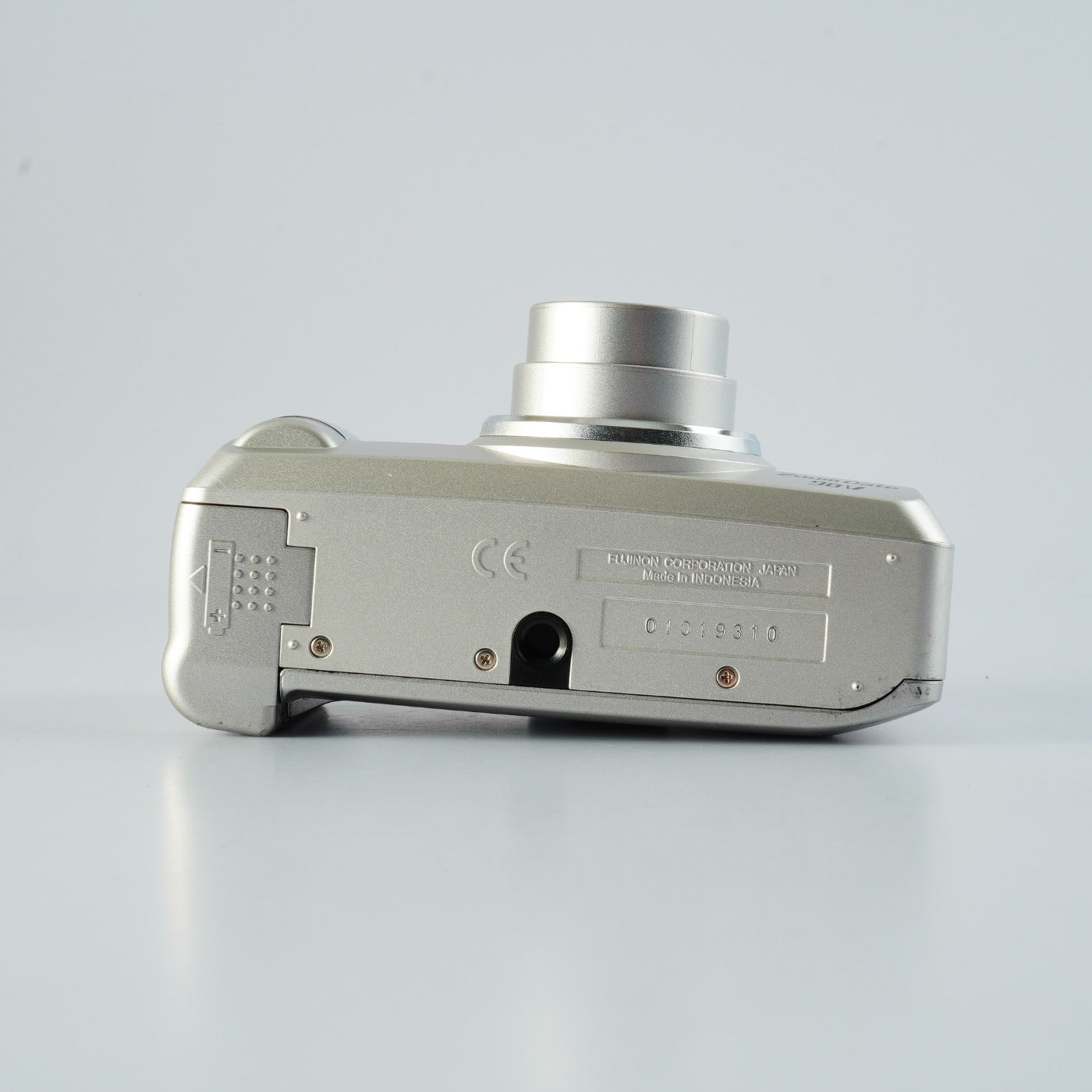 FUJIFILM Zoom Date 90V 38-90mm コンパクトフィルムカメラ