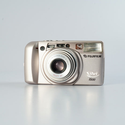 FUJIFILM Silvi 1600 38-160mm F/5.8-12.6 コンパクトフィルムカメラ