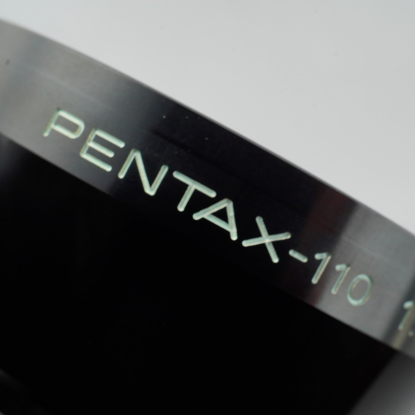 PENTAX 110 70mm F/2.8 (PENTAX 110用)