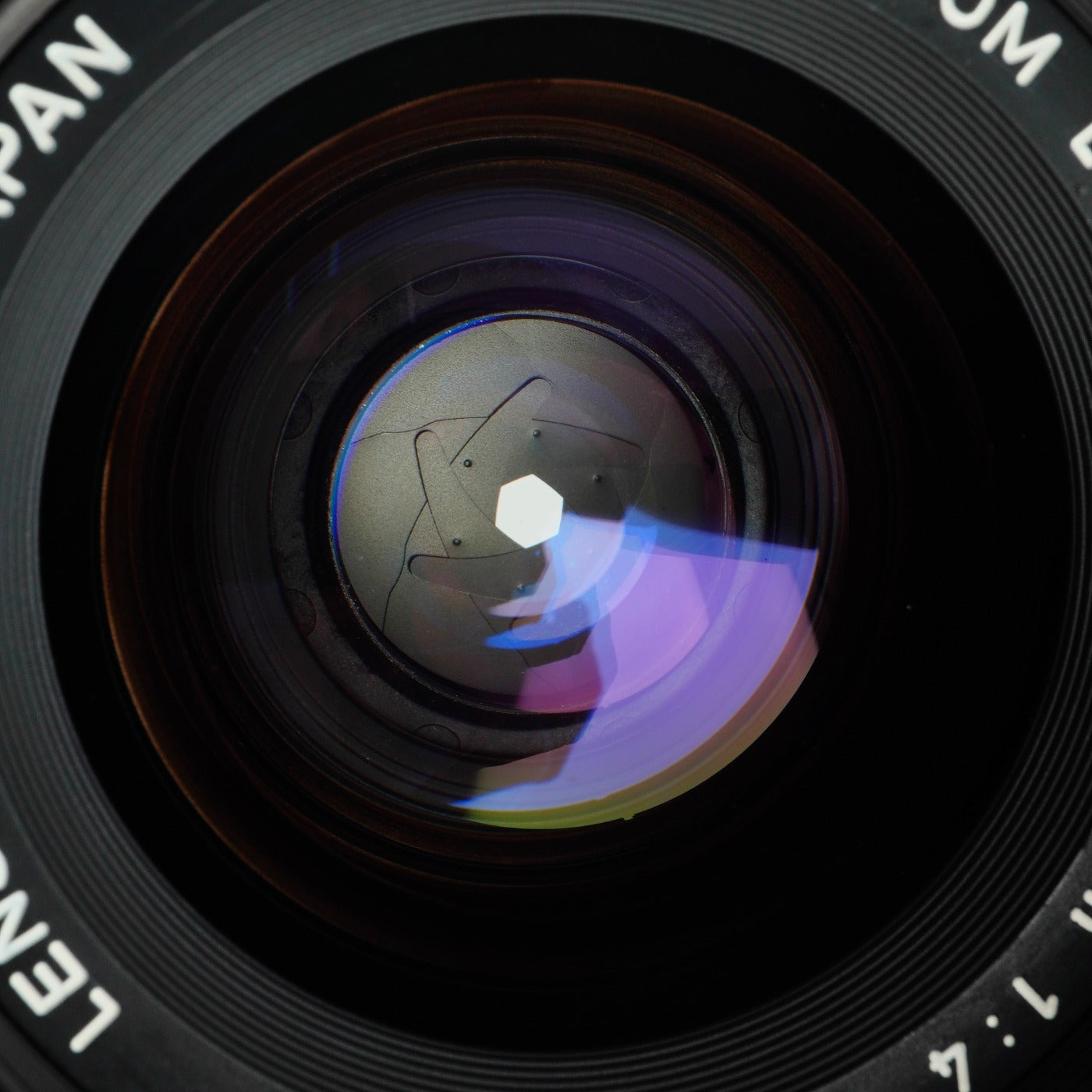 Canon FD 35-70mm F/4 ズームレンズ