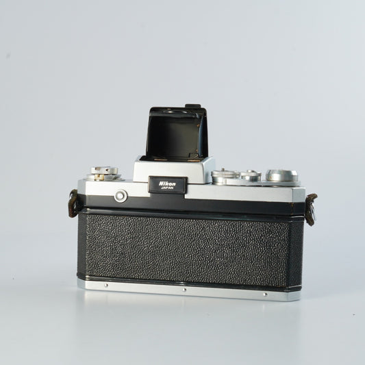 【CLA’d】 Nikon F Silver + Waist level + NIKKOR 50mm F/1.4 MF フィルム一眼レフカメラ