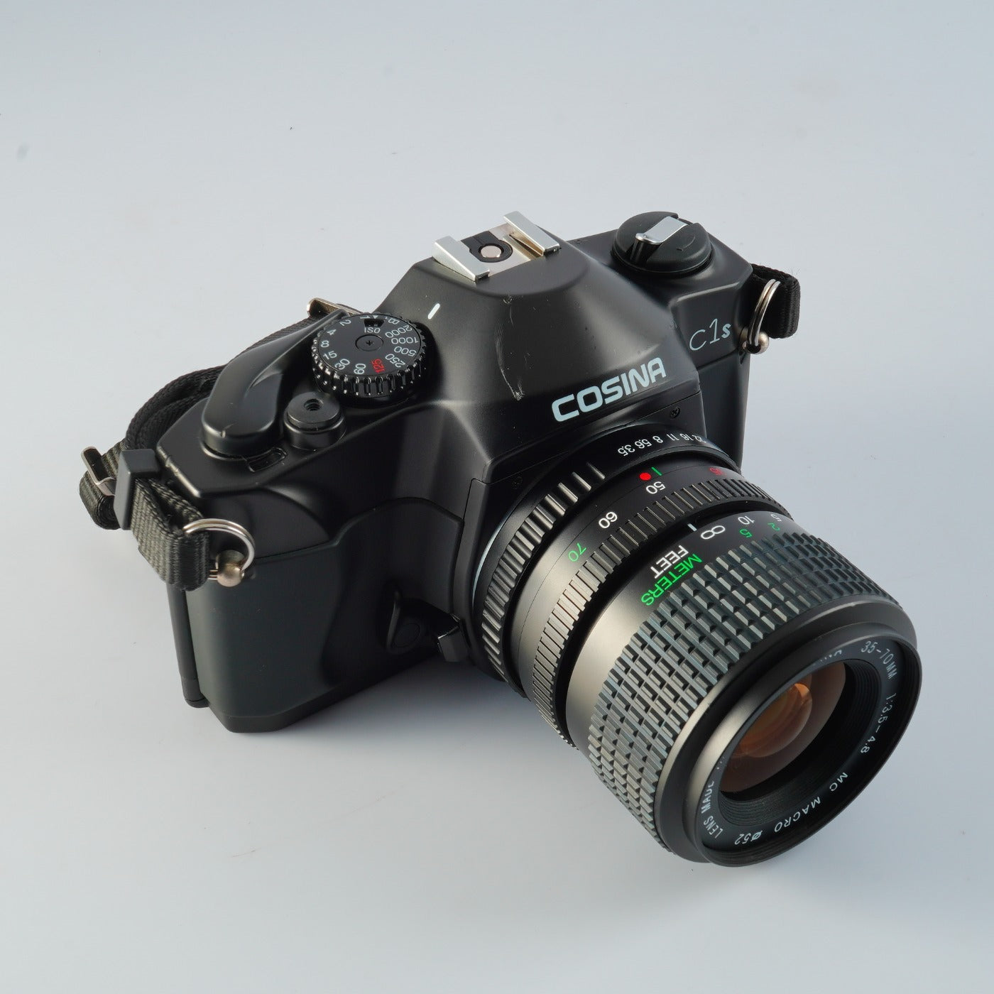 COSINA C1S + 35-70mm F/3.5-4.8 MC MACRO MF フィルム一眼レフカメラ