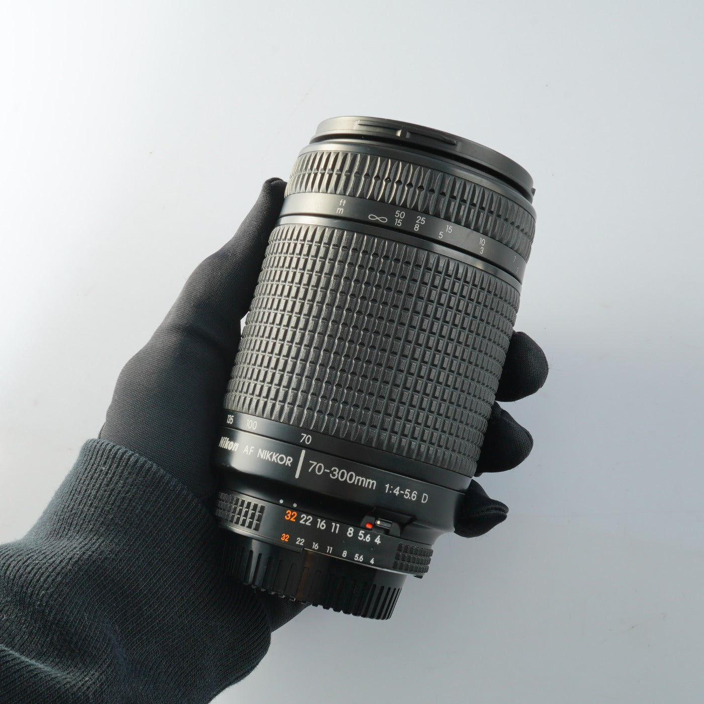 Nikon AF NIKKOR 70-300mm F/4-5.6 D ズームレンズ