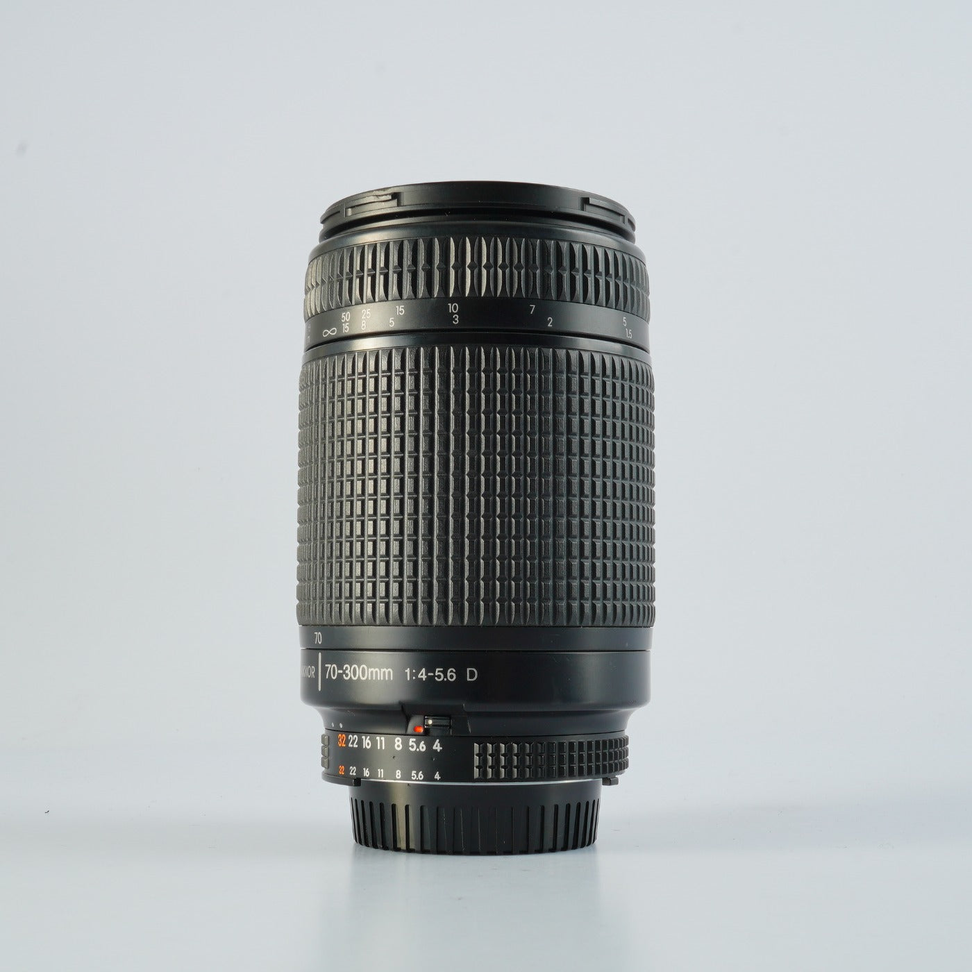Nikon AF NIKKOR 70-300mm F/4-5.6 D ズームレンズ