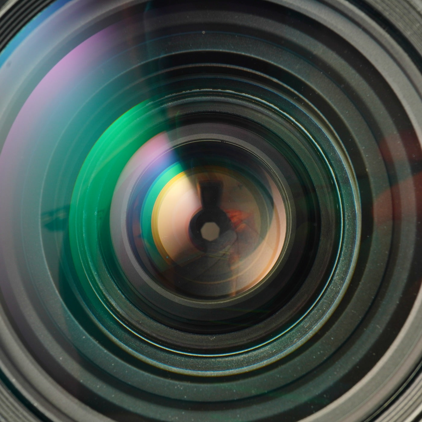 Nikon AF NIKKOR 28-85mm F/3.5-4.5 ズームレンズ