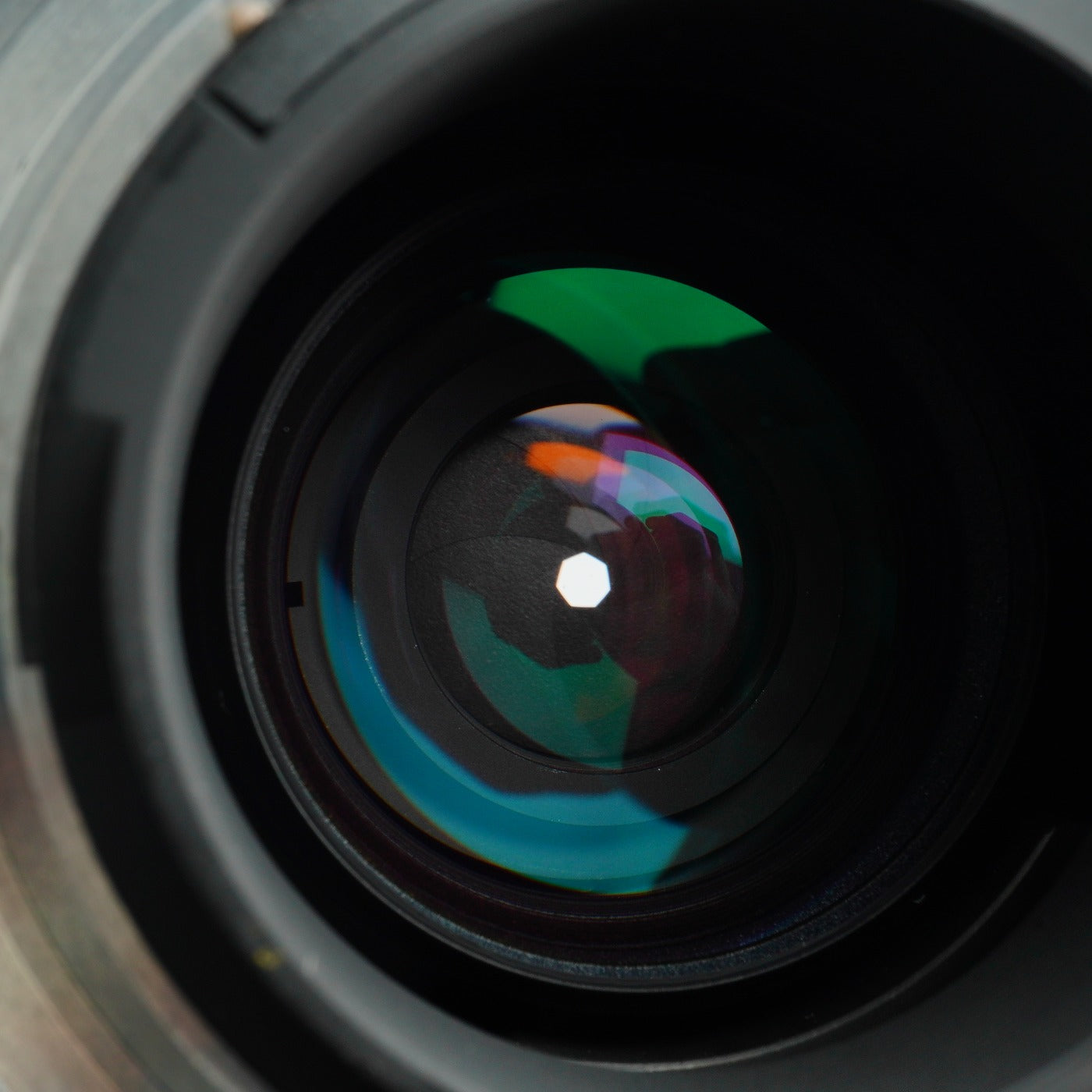 Nikon AF NIKKOR 28-85mm F/3.5-4.5 ズームレンズ