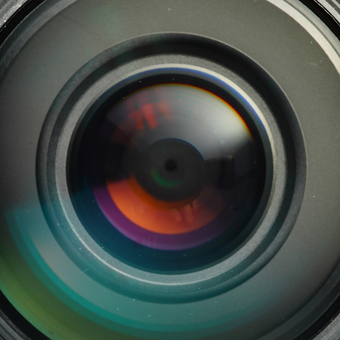 Nikon AF NIKKOR 70-300mm F/4-5.6 D ED ズームレンズ