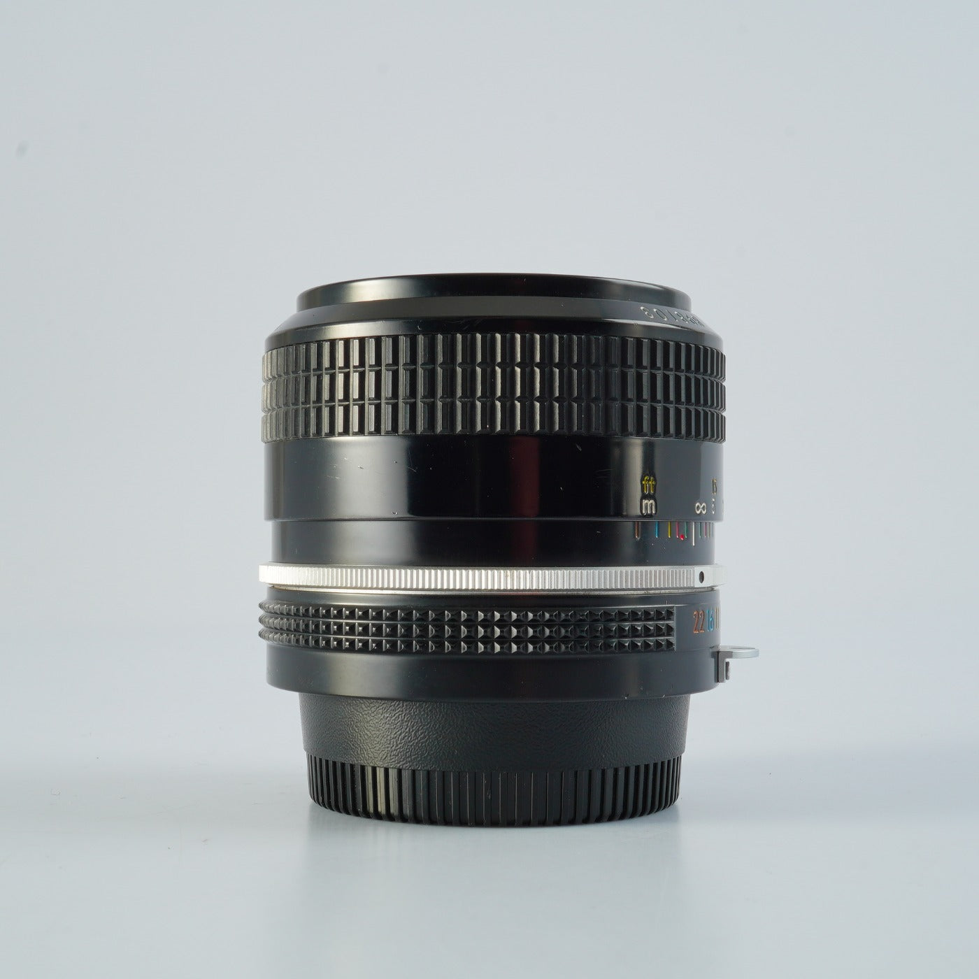 Nikon non-Ai Nikkor 35mm F/2 prime lens