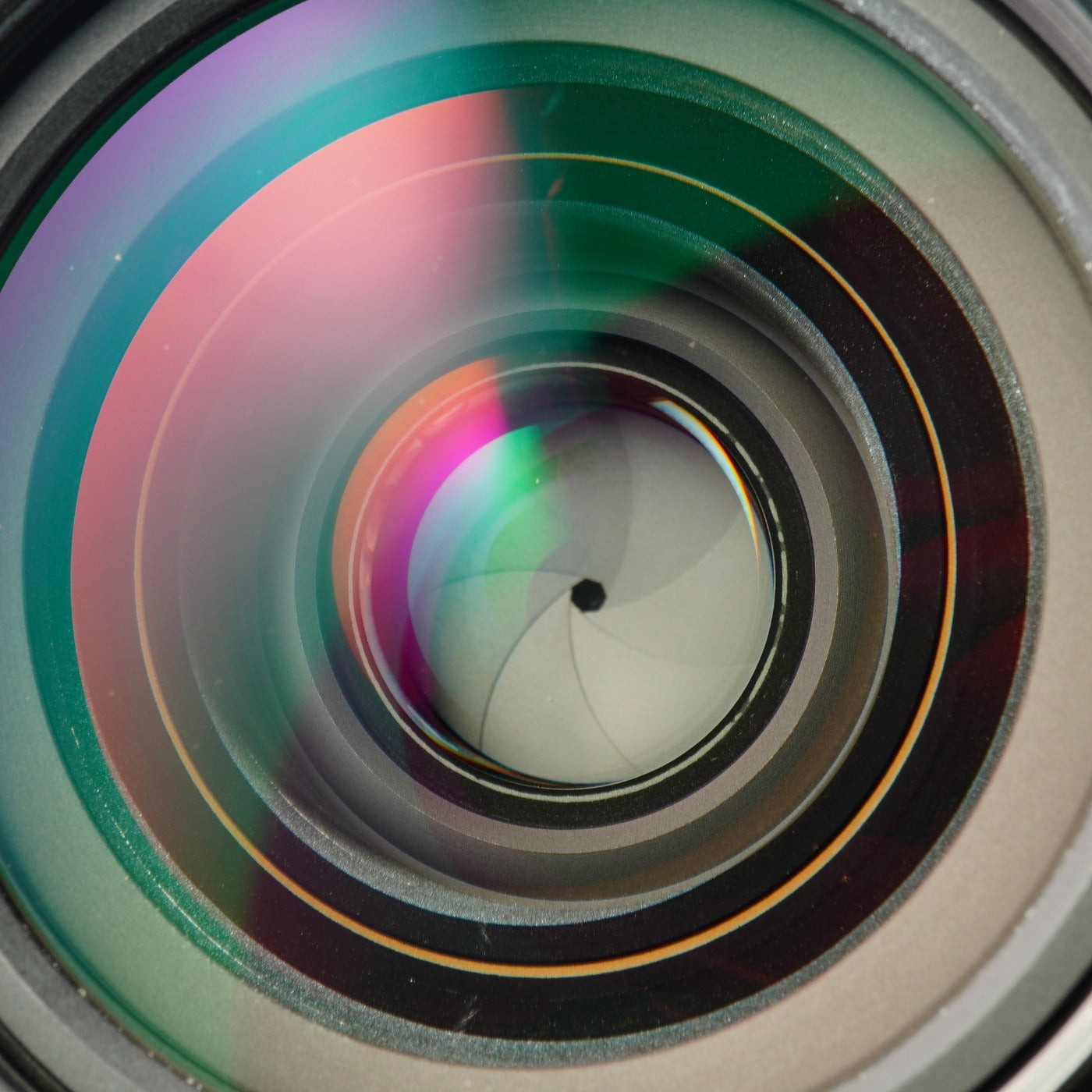 Nikon non-Ai Nikkor 35mm F/2 prime lens