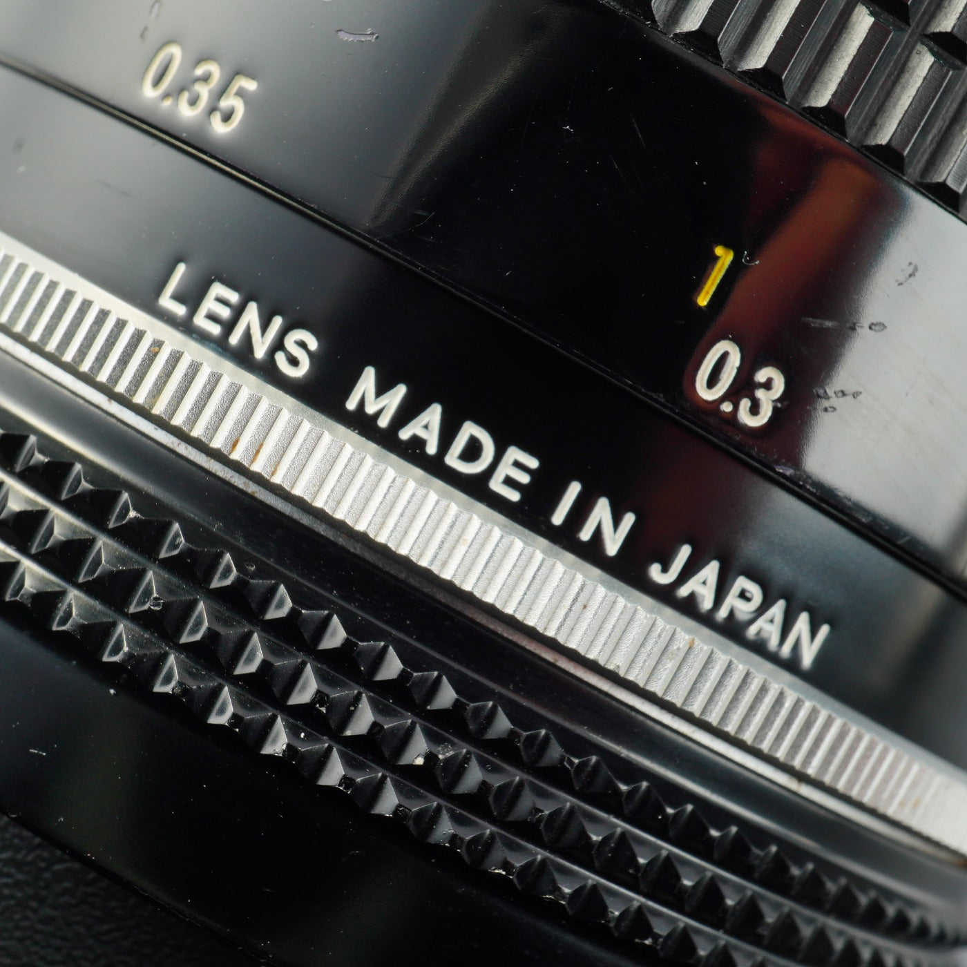 Nikon non-Ai Nikkor 35mm F/2 prime lens