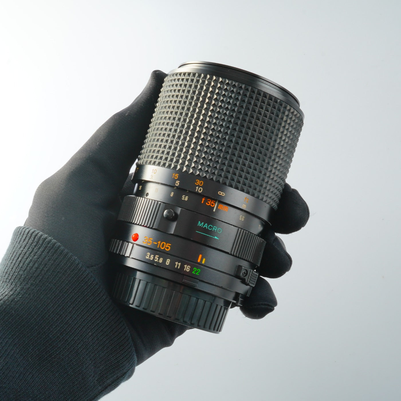 MINOLTA MD ZOOM 35-105mm F/3.5-4.5 Zoom Lens