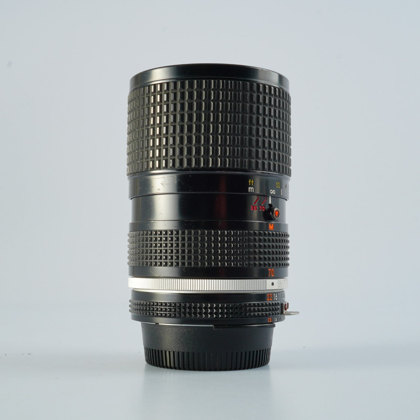 Nikon Ai-S Zoom-NIKKOR 35-70mm F/3.5 MACRO Zoom Lens