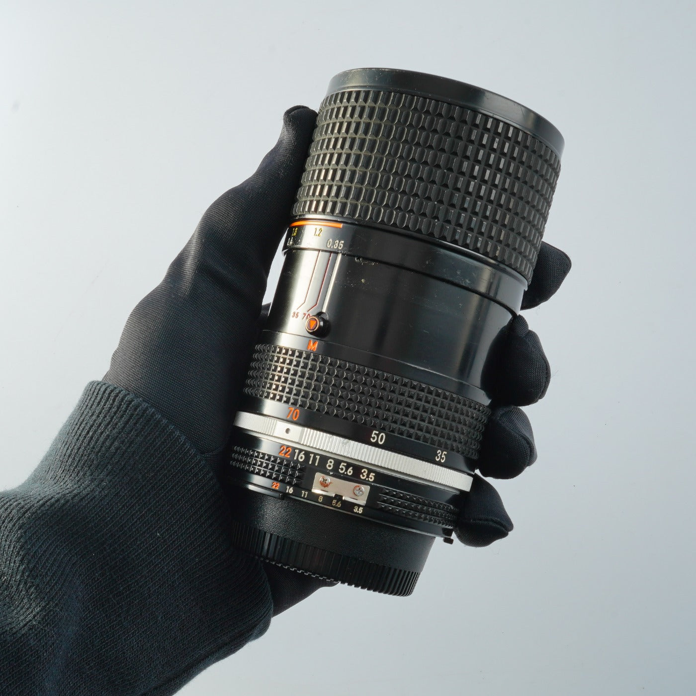 Nikon Ai-S Zoom-NIKKOR 35-70mm F/3.5 MACRO Zoom Lens