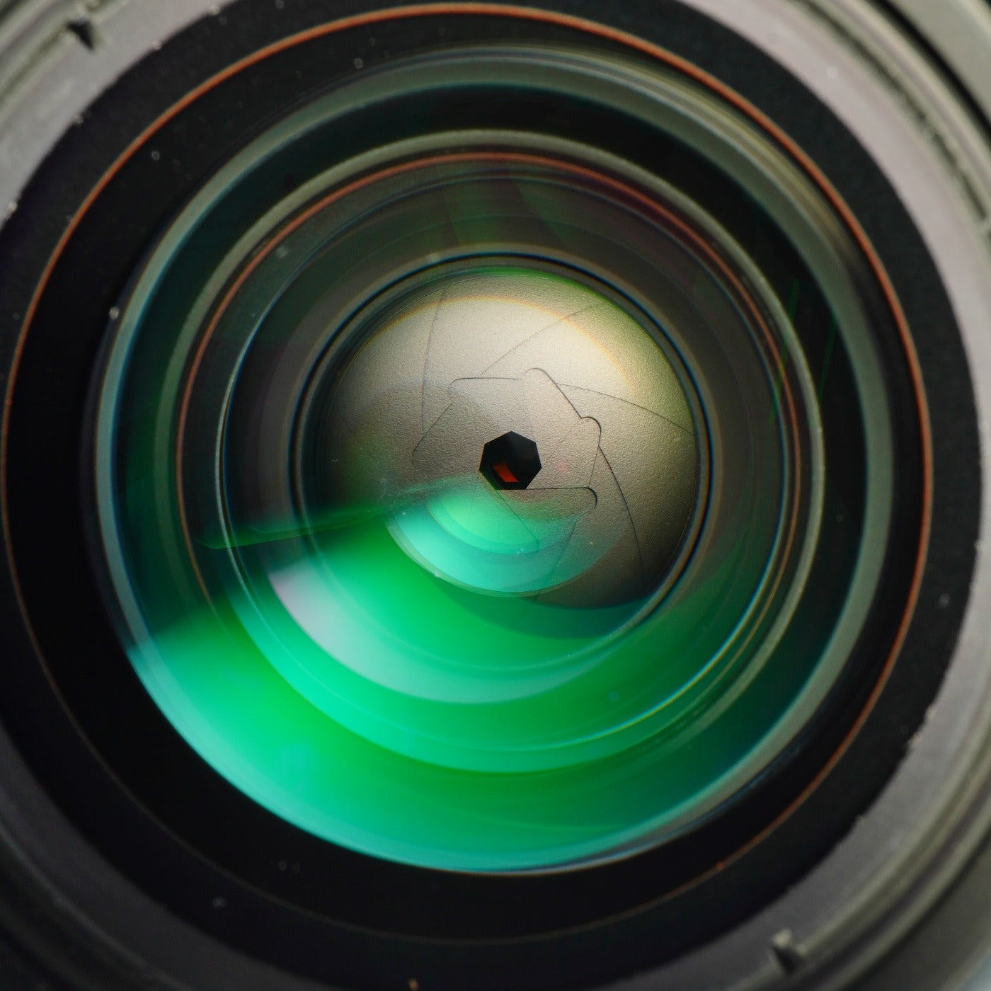 Nikon Ai-S Zoom-NIKKOR 35-70mm F/3.5 MACRO Zoom Lens