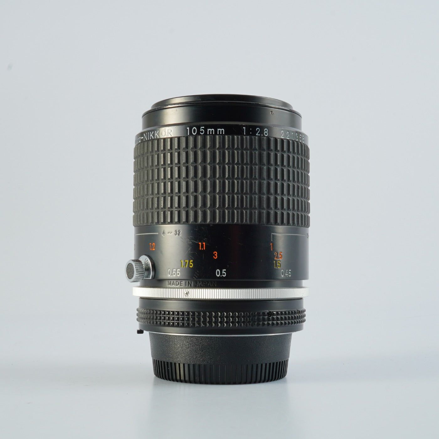 Nikon Ai-S Micro NIKKOR 105mm F/2.8 Prime Lens