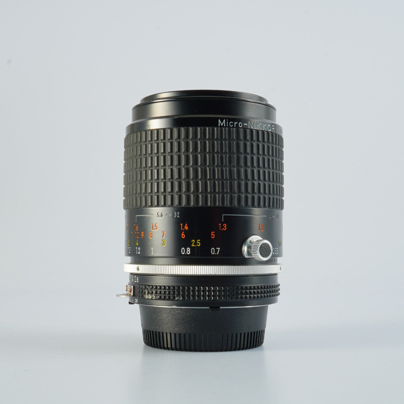 Nikon Ai-S Micro NIKKOR 105mm F/2.8 Prime Lens