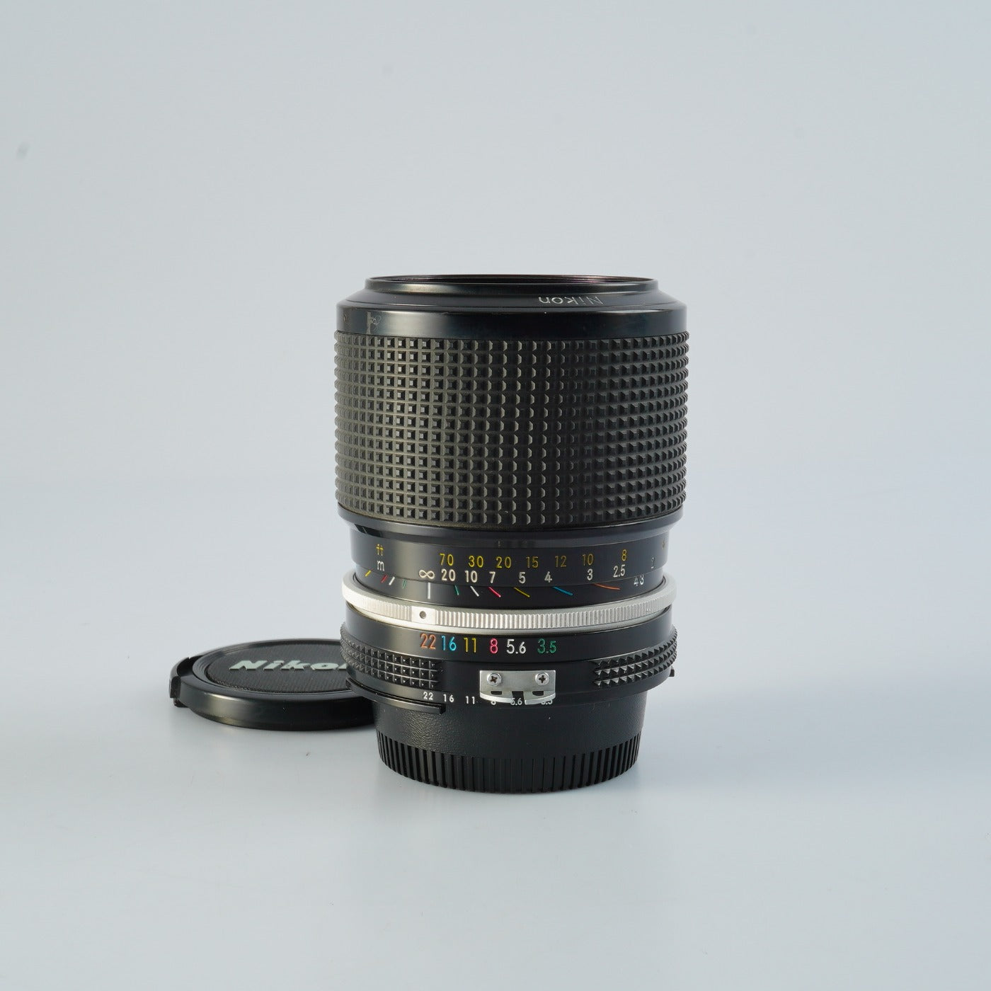Nikon Ai Zoom-NIKKOR 43-86mm F/3.5 Zoom Lens