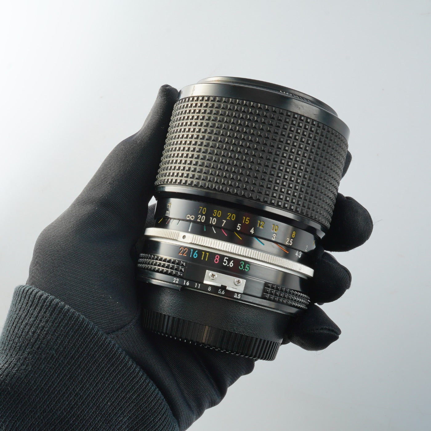 Nikon Ai Zoom-NIKKOR 43-86mm F/3.5 Zoom Lens
