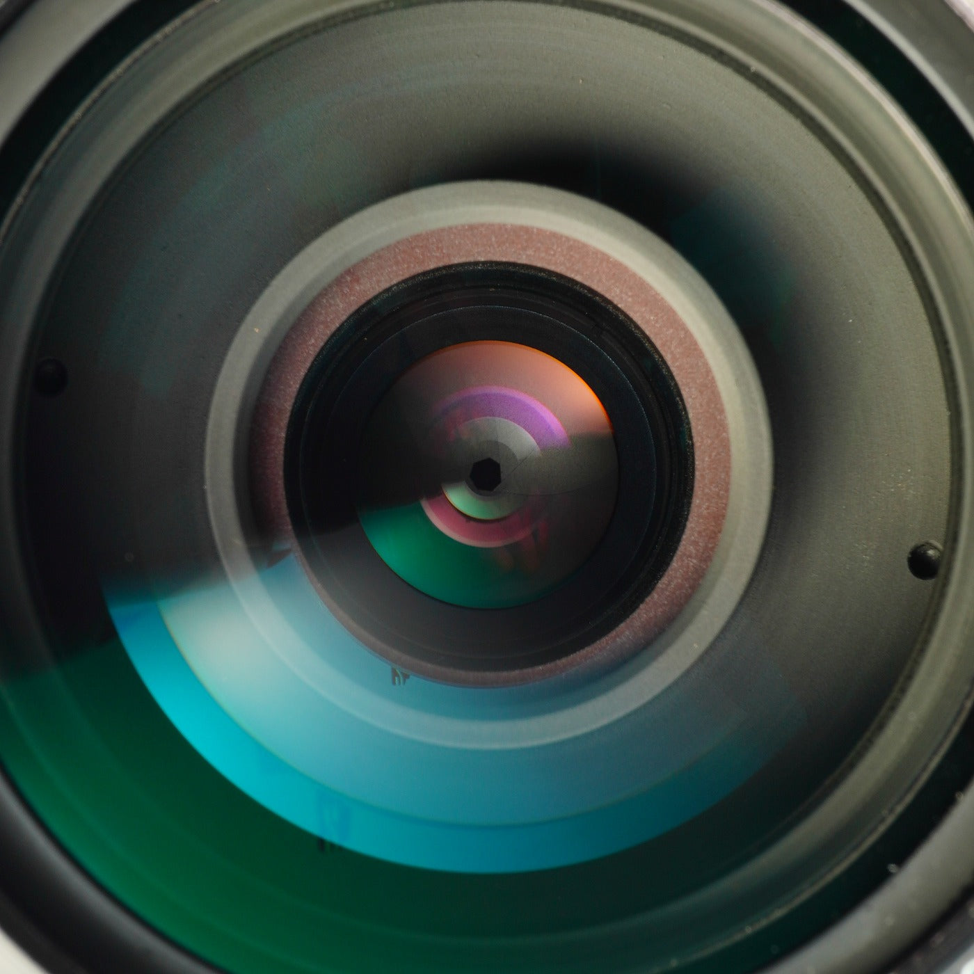 Nikon Ai Zoom-NIKKOR 43-86mm F/3.5 Zoom Lens
