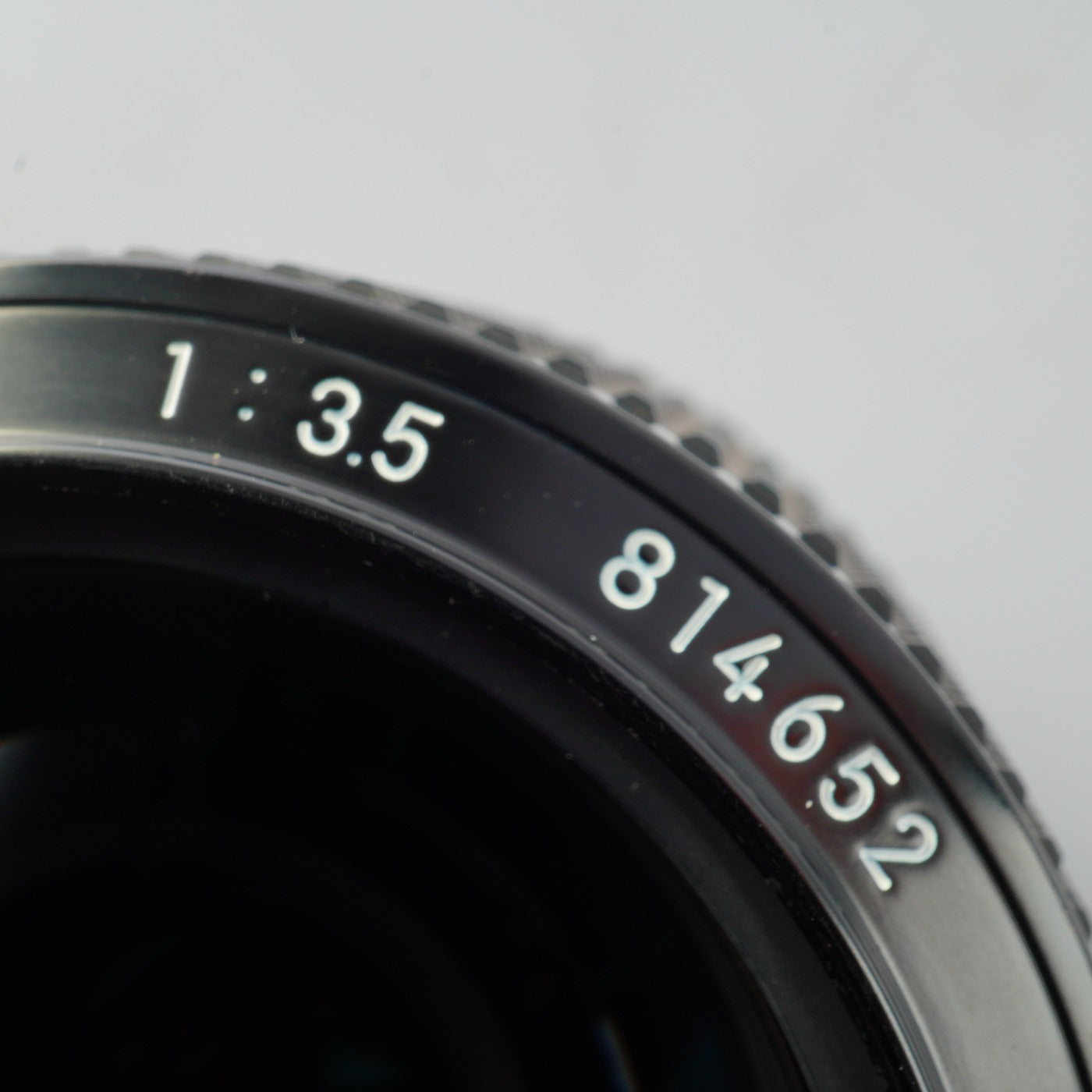Nikon Ai Zoom-NIKKOR 43-86mm F/3.5 Zoom Lens