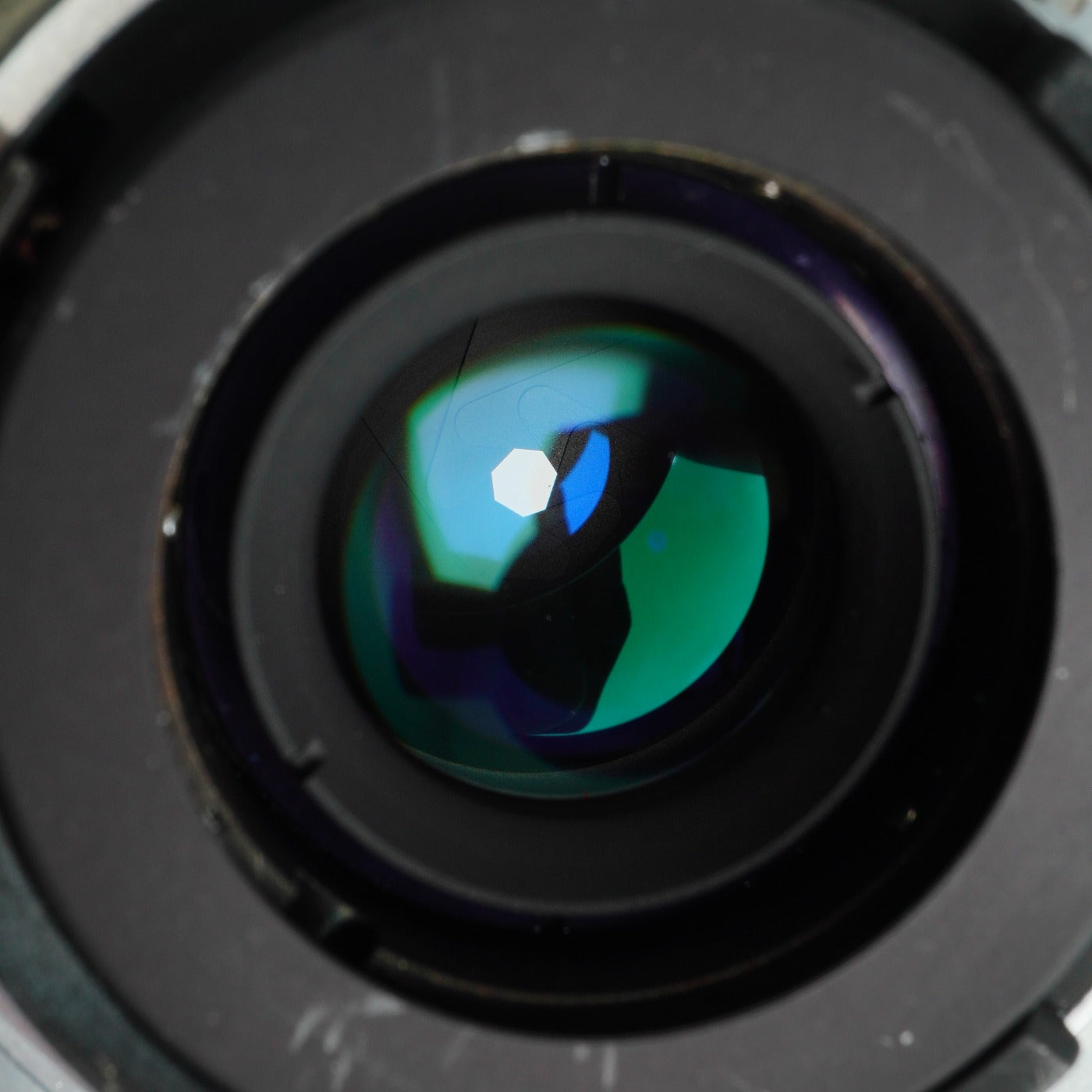 Nikon Ai Zoom-NIKKOR 43-86mm F/3.5 Zoom Lens