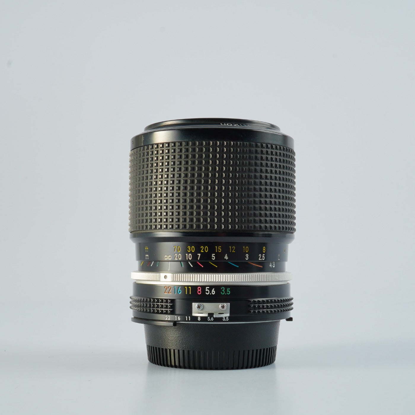 Nikon Ai Zoom-NIKKOR 43-86mm F/3.5 Zoom Lens