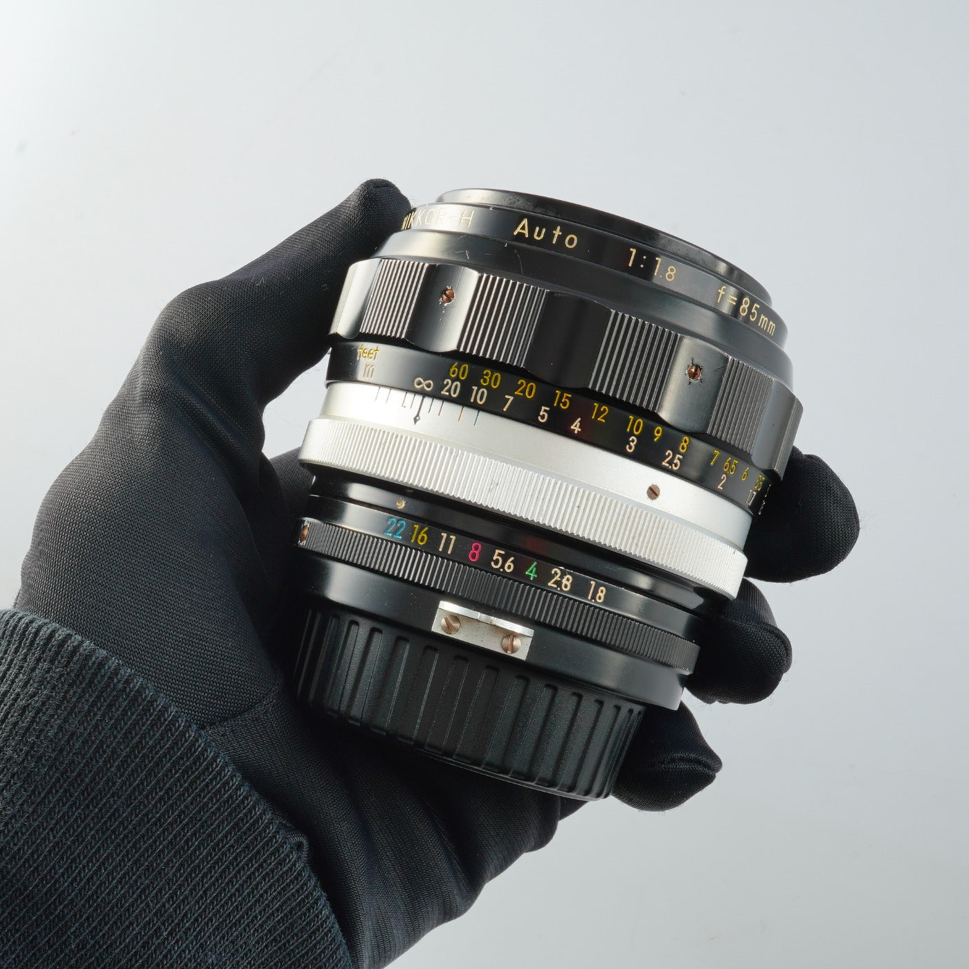 Nikon Nikkor H 85mm F/1.8 単焦点レンズ