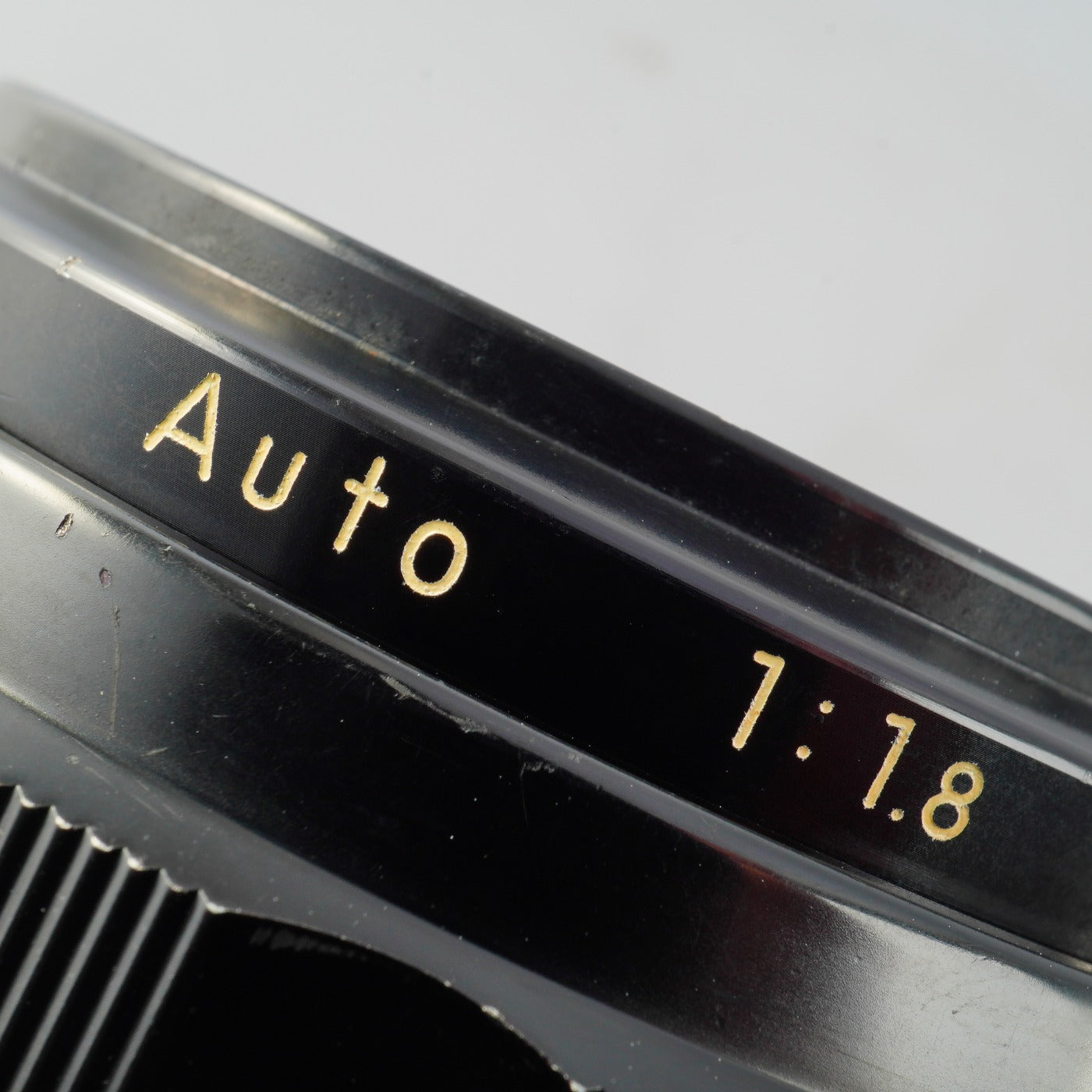 Nikon Nikkor H 85mm F/1.8 単焦点レンズ